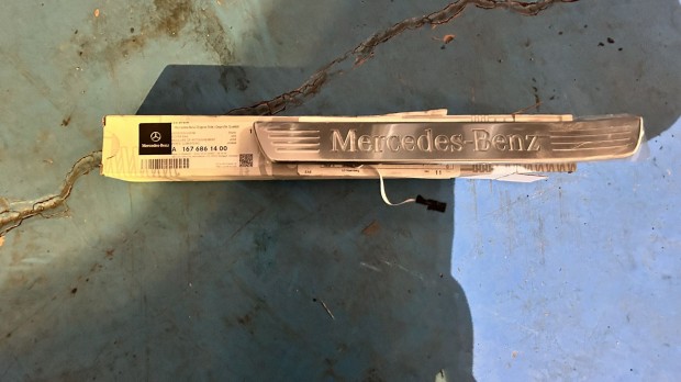 W167 k�sz�b d�szl�c mb felirattal A1676861400 elad�