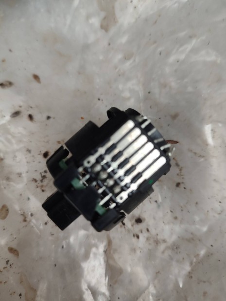 W176 W246 futomotor kapcsoló jeladó