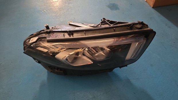 W177 Jobb F�nysz�r� LED High Performance elad�