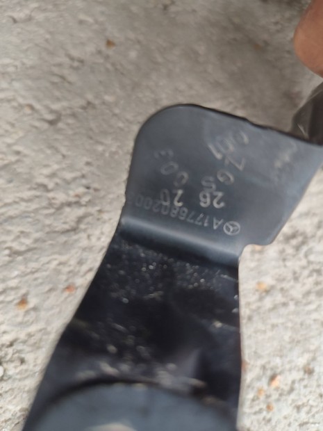 W177 W247 Plug als� tart� konzol gy�ri 