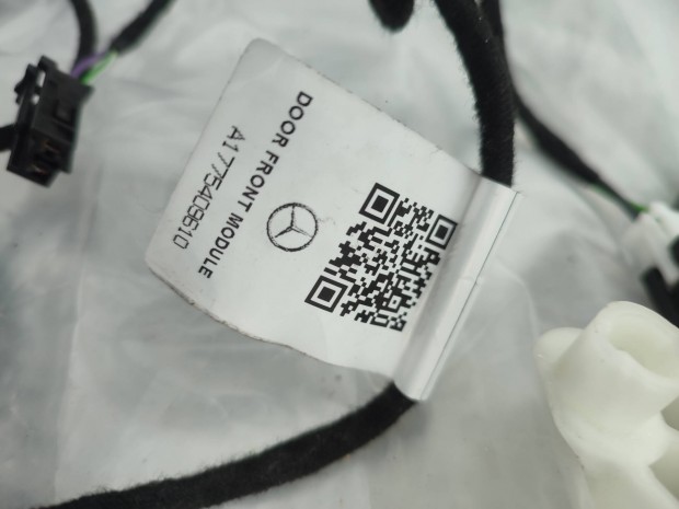 W177 W247 bal els� ajt� komplett szerkezet 