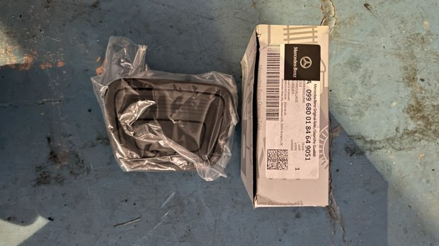 W205 csomagtr krpit felnyit kar A0996800184 elad