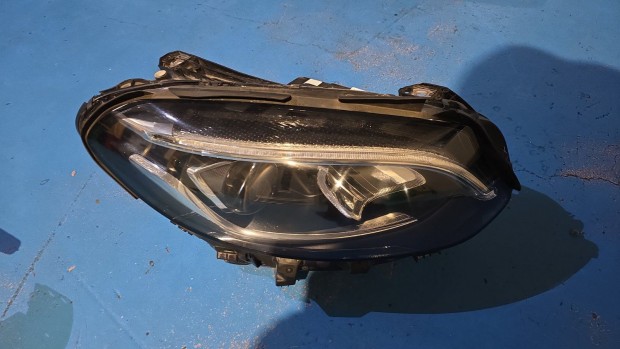 W246 Led High performance Jobb f�nysz�r� A2469066201 elad�