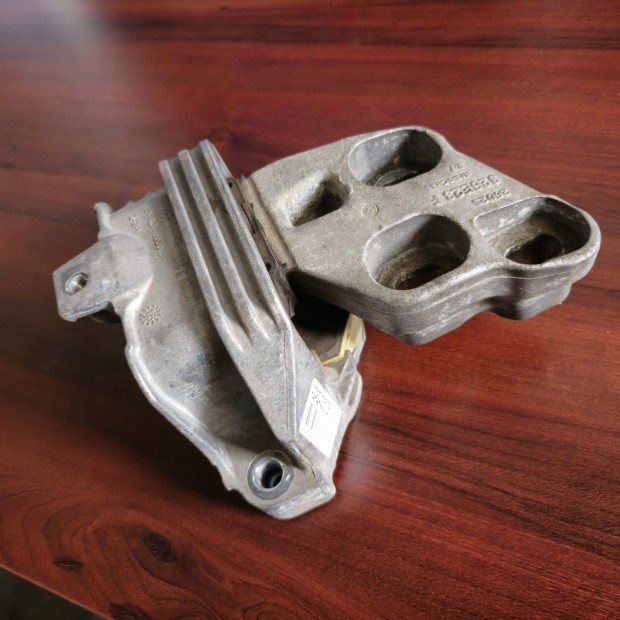 W246 v�lt�tart� bak nagy A2462400617 elad�