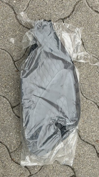 W247 els� l�kh�r�t� bal grill r�cs A2478850904 elad�