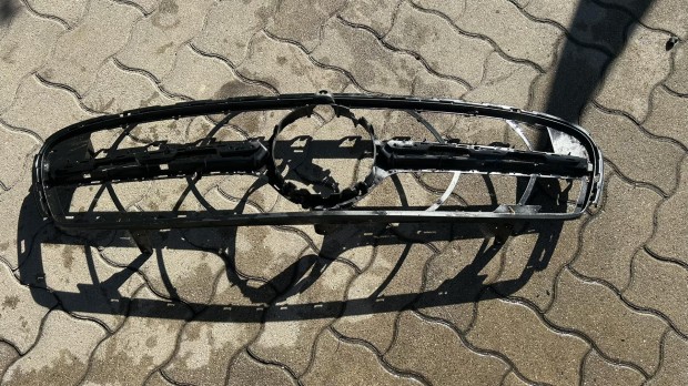 W253 GRILL R�CS elad�