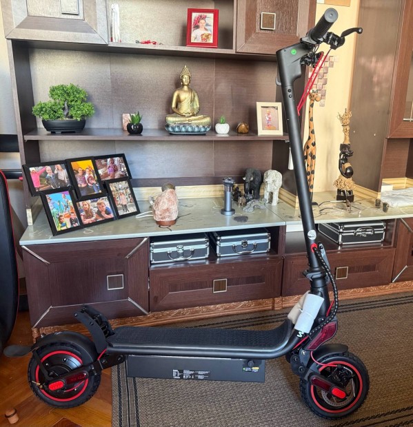 W8 elektromos roller elad� 