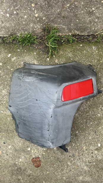 W906 JOBB HTS SAROKELEM A9068801171 elad