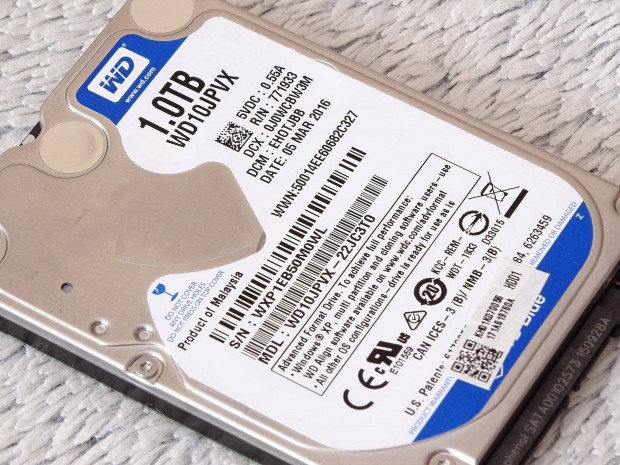 WD Blue 1TB laptop HDD, hibtlan, keveset futott!