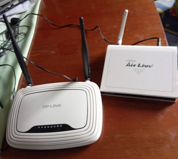 WIFI Router 2db. TP-Link TL-WR841N, Air WN200R LIVE