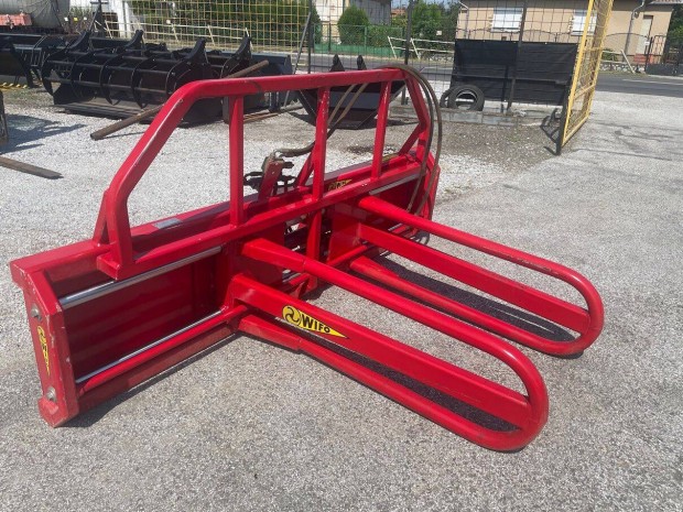 WIFO Csomagolt b�lafog� + kont�ner rak� New Holland teleszk�pos rakod�