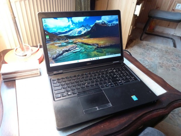 WIN 11, Dell webkamers Core i5 laptop, HDMI, 2 H akku, 4 GB ram, WIFI