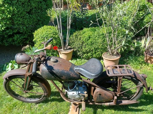 WM Csepel 125 rgi vetern retr motor