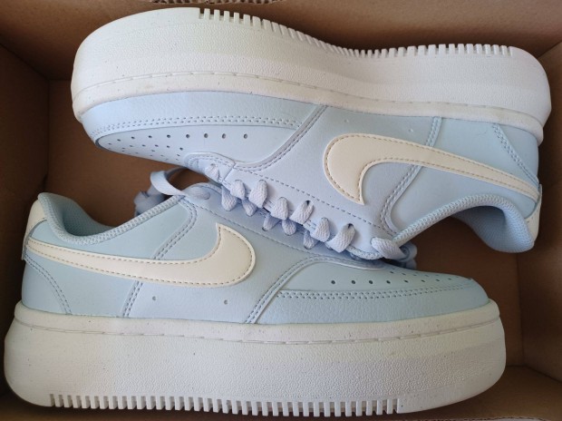 W Nike Court Vision Alta 38.5-es méret