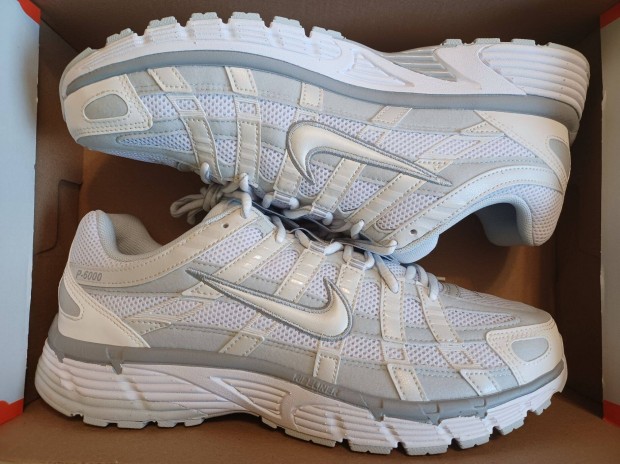 W Nike P-6000 43-as méret