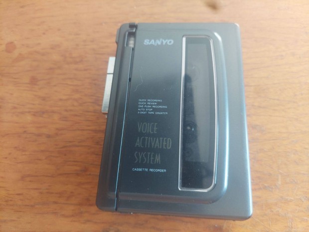 Walkman Sanyo M1118 felvevs hangszrs lejtsz