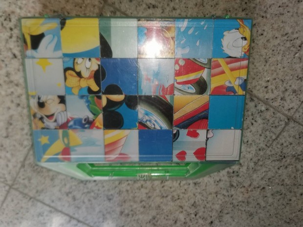 Walt Disney 24 darabos puzzle kockk, 3 ves kortl, dobozban