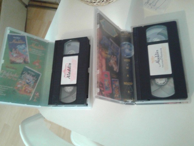 Walt Disney: Aladdin s a tolvajok fejedelme VHS kazetta 2 db egyben