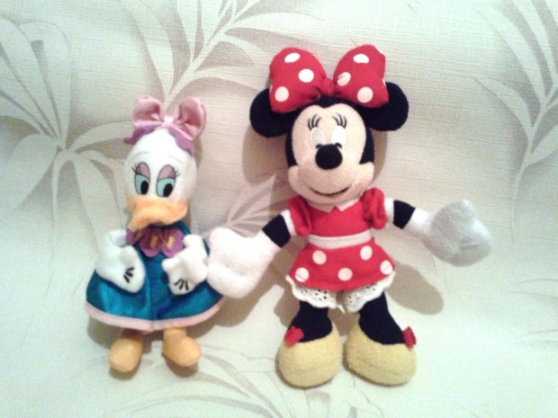 Walt Disney figurk Mickey egr s Donald kacsa egyben