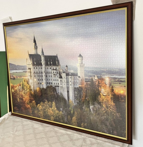 Walt disney kastély Puzzle 4000db keretezve, üvegezve