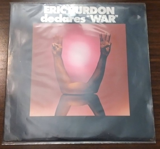 War: Eric Burdon declares "WAR" LP