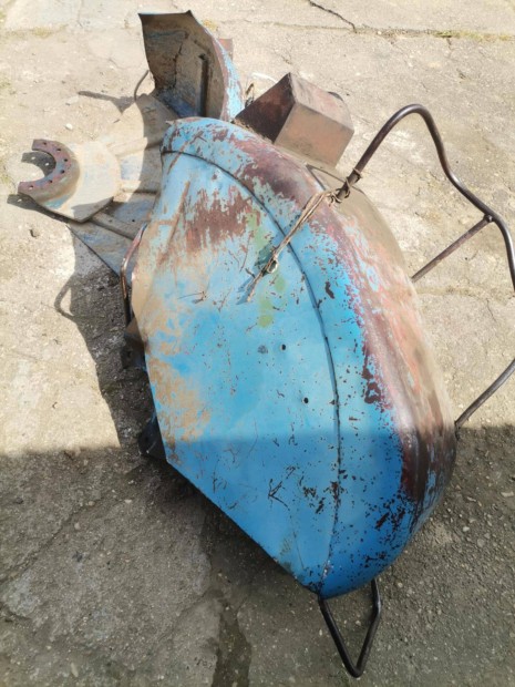 Warchalowski traktor srvdk eladk 24 colos kerekek felett voltak