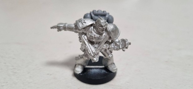 Warhammer 40,000 Space Marine Veteran Sergeant