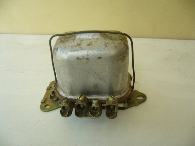 Wartburg 12v os 500 wos feszltsg szablyz