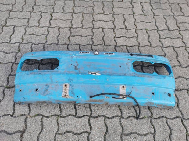 Wartburg 1,3 bontott hátfal