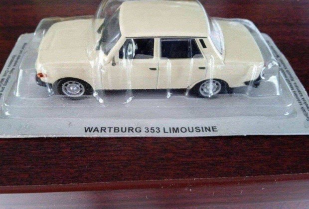 Wartburg 353 kisauto modell 1/43 Elad