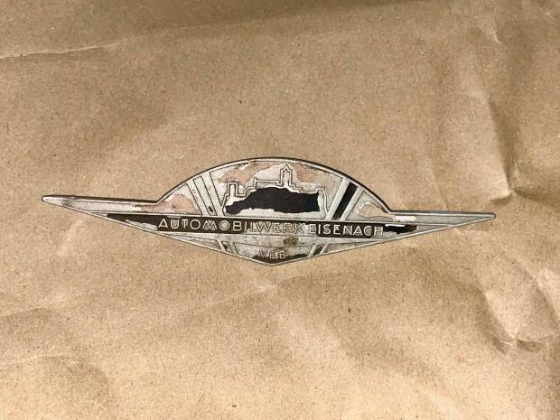 Wartburg 353 motorhztet emblma