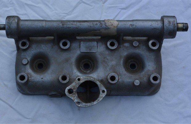 Wartburg Barkas hengerfej külső vízpumpás motorhoz