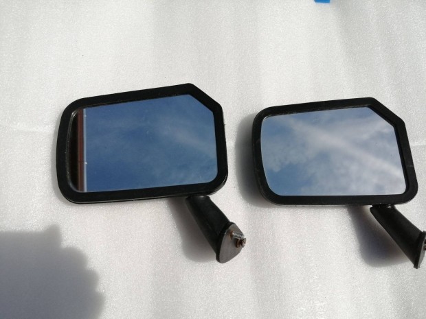 Wartburg bal t�k�r 2 db