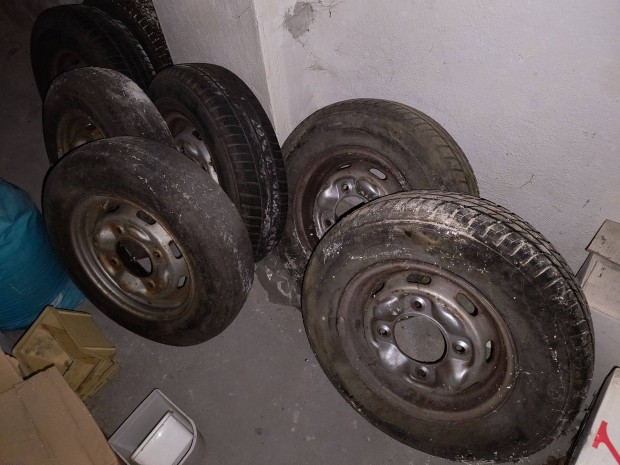 Wartburg b�tyk�s lemezfelnik