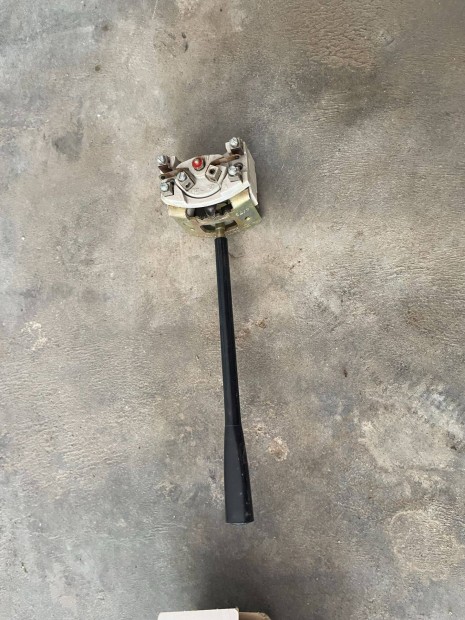 Wartburg ir�nyjelz� kapcsol�