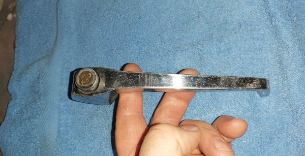 Wartburg kilincs elad�!