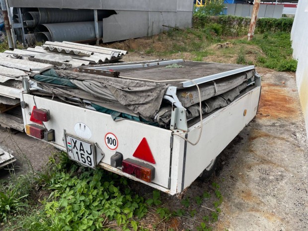 Wartburg veterán utánfutó sátorszerkezettel