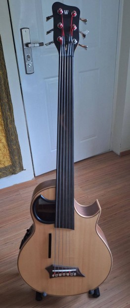 Warwick fretless 6 huros basszusgitar elad