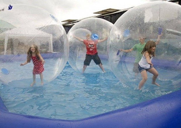 Water Ball Elad