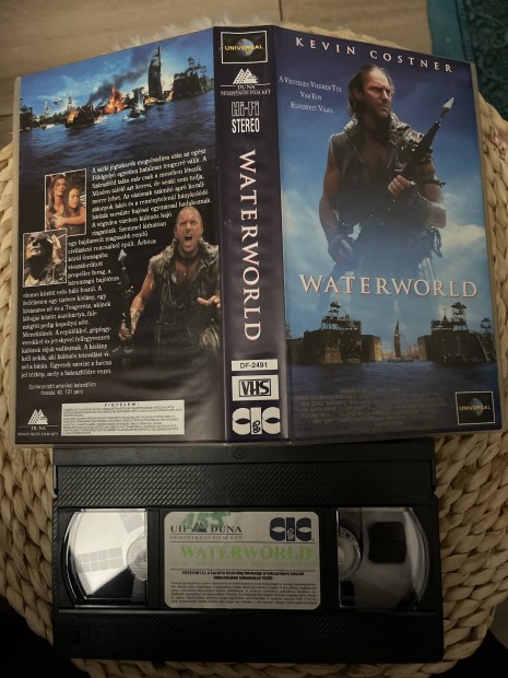 Waterworld vhs