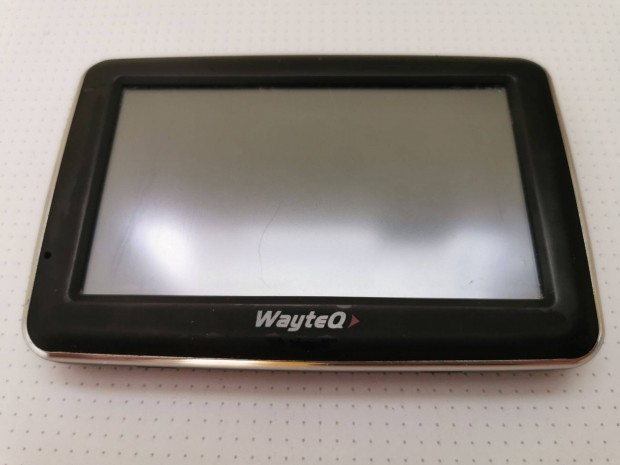 Wayteq x820 GPS navigáció + 8 GB Microsd kártya + igo