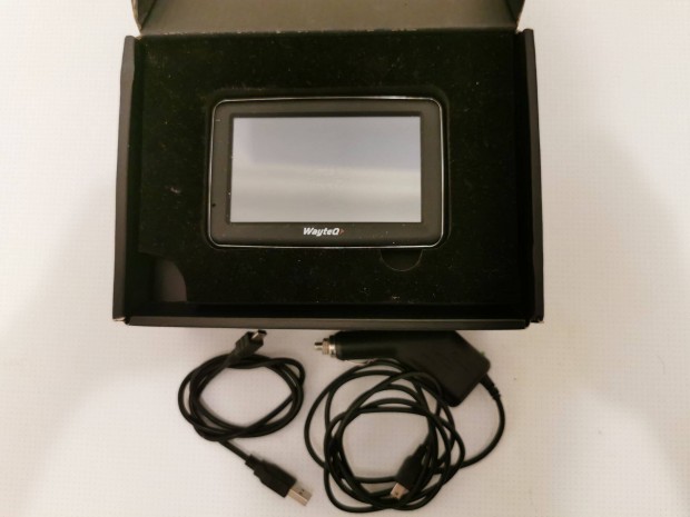 Wayteq x880 GPS navigáció + 16 GB Microsd kártya + Tartó + igo