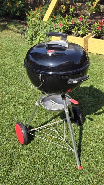 Weber faszenes grill - keveset hasznlt - elad!