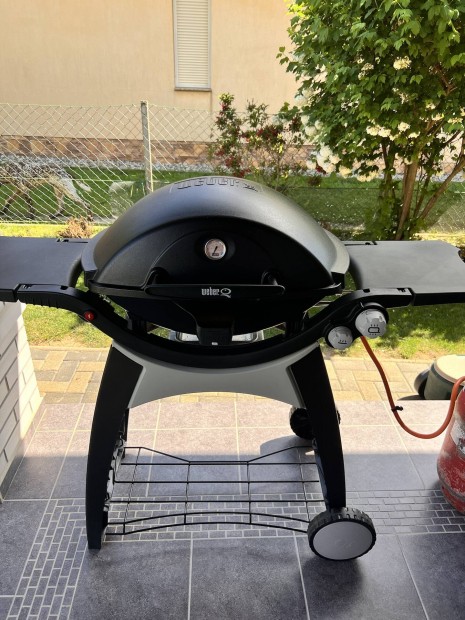 Weber gázgrill ,grill, grillsütő gurulós állvánnyal