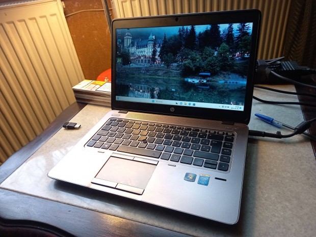 Webkamers HP Core i5 magyar bill.-es laptop, WIN 11, 500 GB HDD, 4 GB
