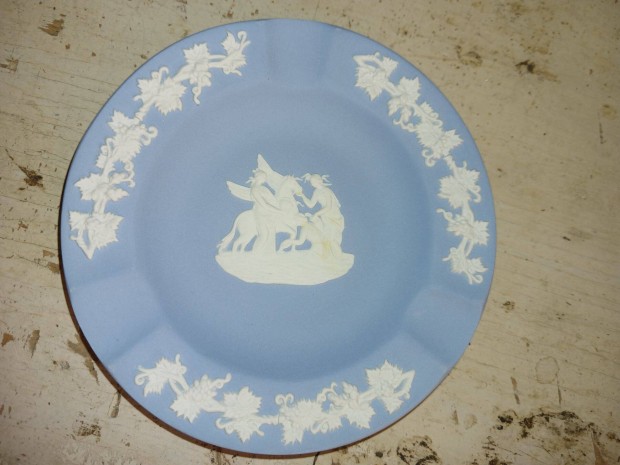 Wedgwood porceln tlka dobozban