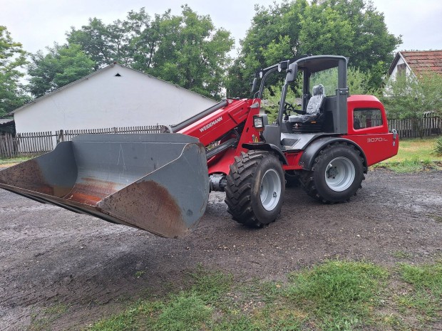 Weidemann 3070 teleszkópos rakodó rakodógép