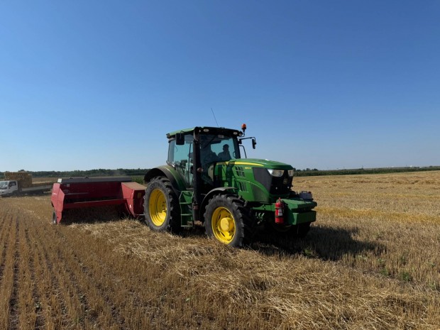 Welger 830 kiskocka bálázó