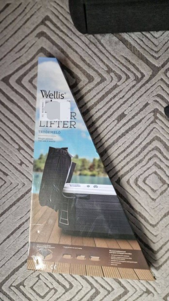Wellis Easy Lifter jakuzzi tetőemelő