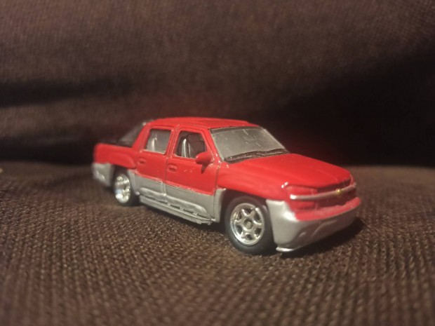 Welly 2001 Chevrolet Avalanche 